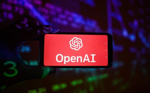 OpenAI正与G42进行新一轮融资谈判，估值可能达到1,000亿美元